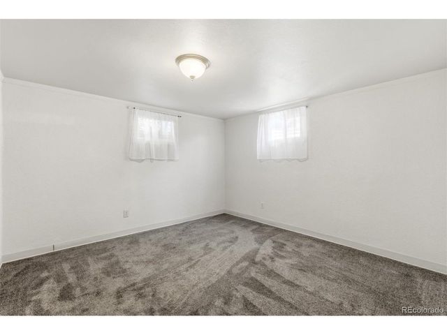1311 Acacia Dr, Colorado Springs, CO 80907