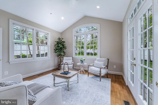 5221 LOCUST AVE, Bethesda, MD 20814