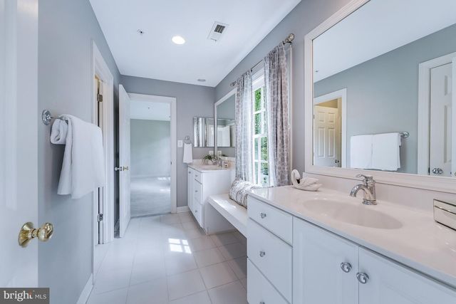 5221 LOCUST AVE, Bethesda, MD 20814