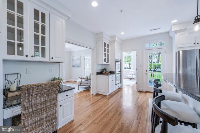 5221 LOCUST AVE, Bethesda, MD 20814
