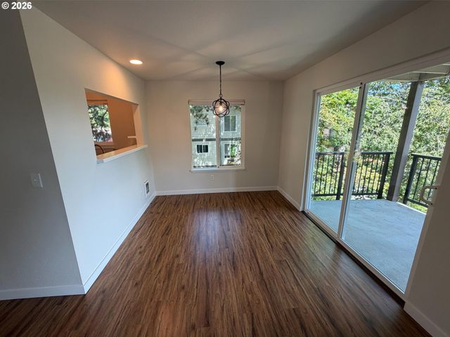 20130 LARKSPUR Ln 95, West Linn, OR 97068