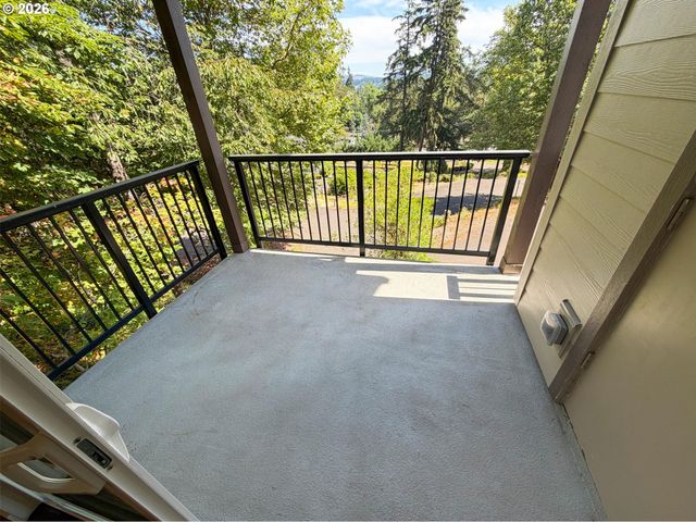 20130 LARKSPUR Ln 95, West Linn, OR 97068