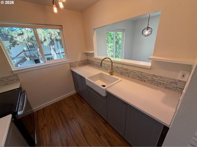 20130 LARKSPUR Ln 95, West Linn, OR 97068