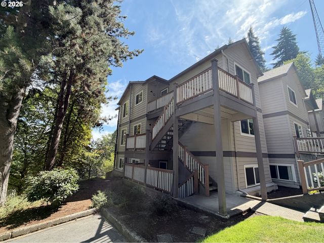 20130 LARKSPUR Ln 95, West Linn, OR 97068