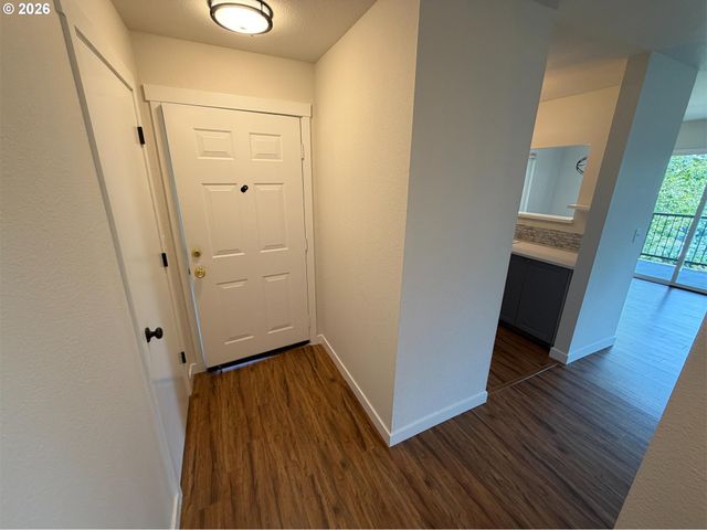 20130 LARKSPUR Ln 95, West Linn, OR 97068