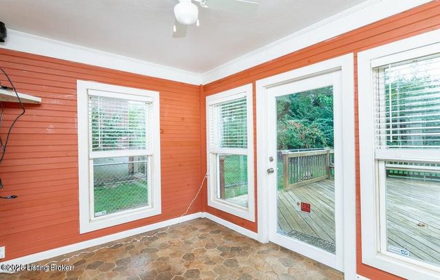 12011 Brookmoor Dr, Louisville, KY 40243