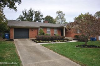 12011 Brookmoor Dr, Louisville, KY 40243