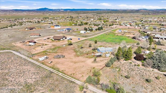 1180 W ROLLING HILLS Road, Paulden, AZ 86334