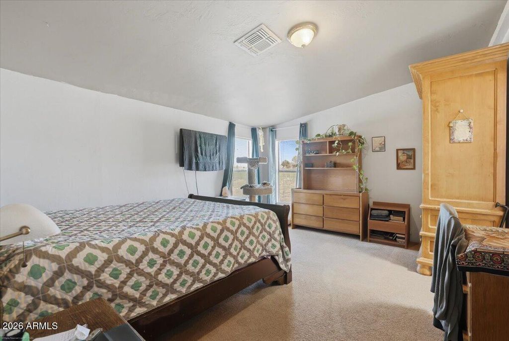 Image 16 of property listing at 1180 W ROLLING HILLS Road, Paulden, AZ 86334