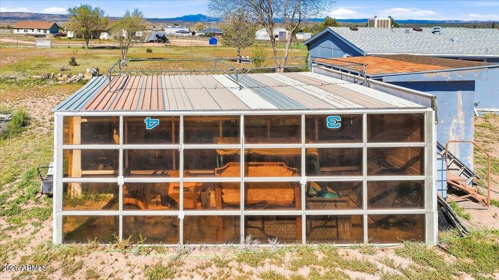 Image 24 of property listing at 1180 W ROLLING HILLS Road, Paulden, AZ 86334