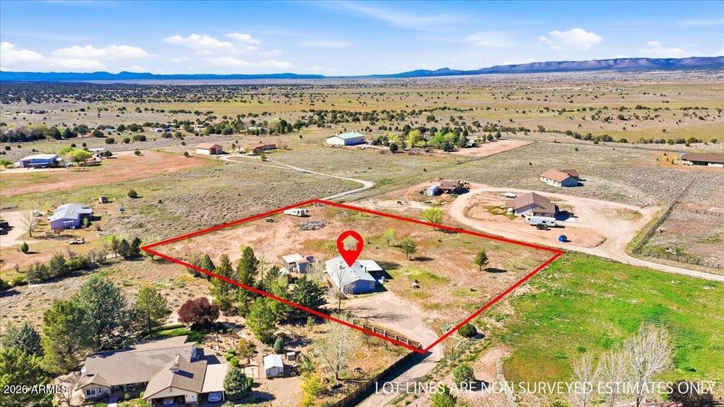 Image 27 of property listing at 1180 W ROLLING HILLS Road, Paulden, AZ 86334