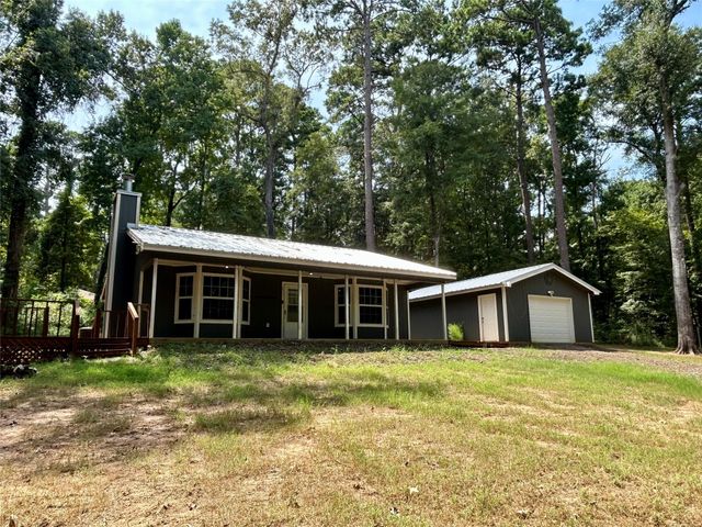 477 Lakeshore Drive, Hemphill, TX 75948