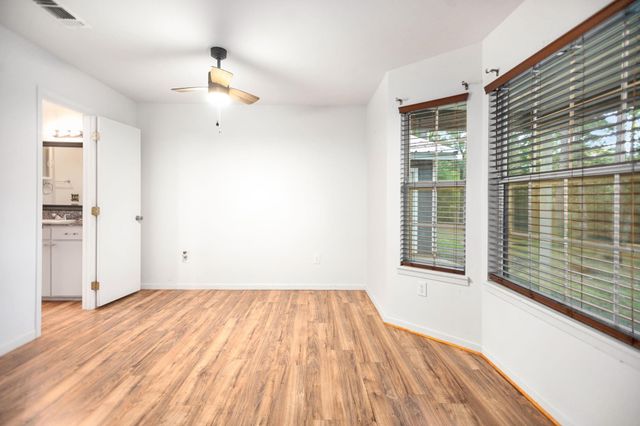 477 Lakeshore Drive, Hemphill, TX 75948