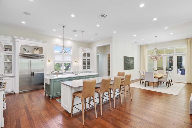 800 NE 4th Street, Boca Raton, FL 33432