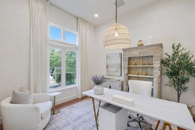 800 NE 4th Street, Boca Raton, FL 33432