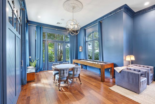 800 NE 4th Street, Boca Raton, FL 33432