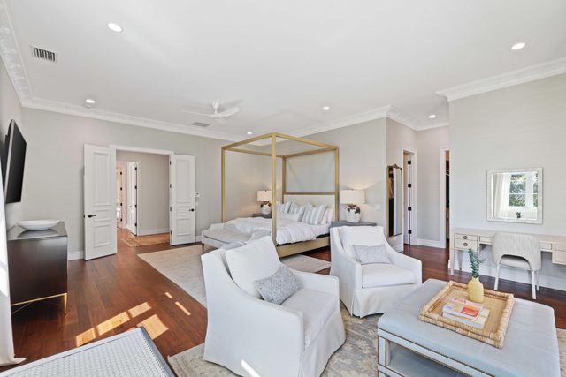 800 NE 4th Street, Boca Raton, FL 33432