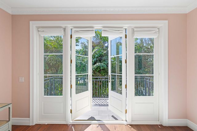 800 NE 4th Street, Boca Raton, FL 33432