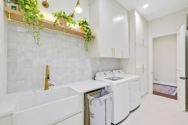 800 NE 4th Street, Boca Raton, FL 33432