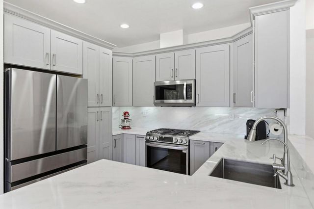 5 Pond Court, Milpitas, CA 95035