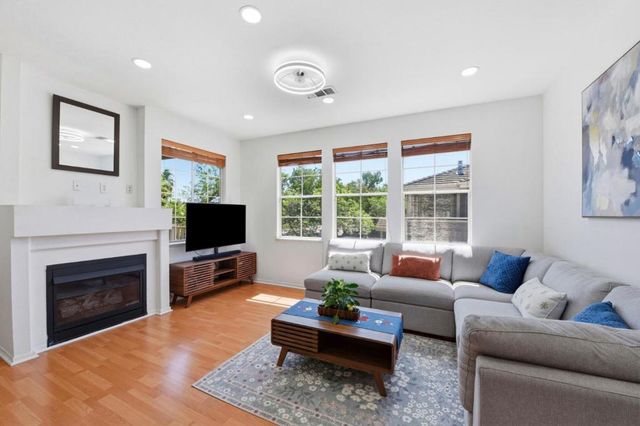 5 Pond Court, Milpitas, CA 95035