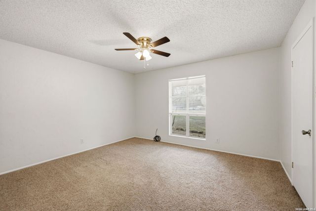 105 Deer Run, Pleasanton, TX 78064