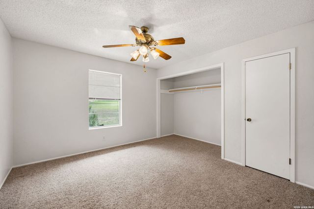 105 Deer Run, Pleasanton, TX 78064
