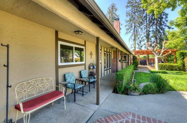 3250 W Fremont Avenue, Fresno, CA 93711