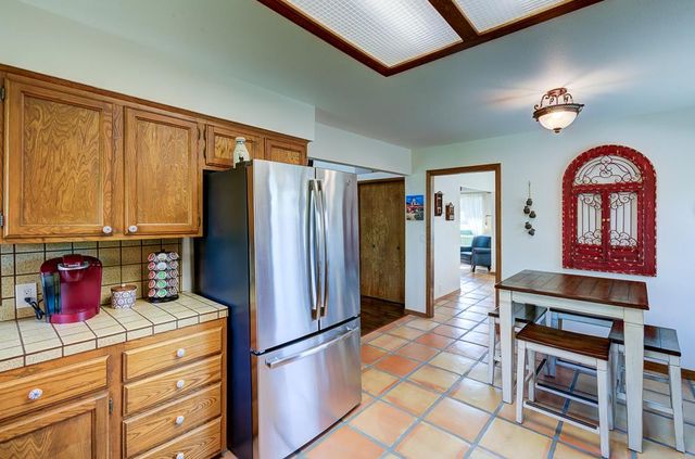 3250 W Fremont Avenue, Fresno, CA 93711