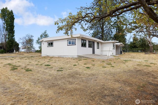 77 Diamond Avenue, Electric City, WA 99123