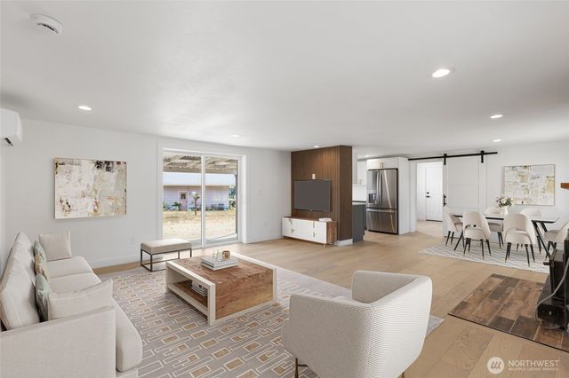 77 Diamond Avenue, Electric City, WA 99123