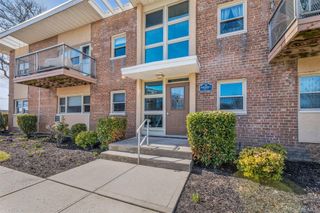 4 Rose Street Unit #1-A1, Oceanside, NY 11572