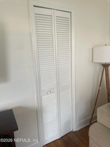 319 1ST Avenue N 1-A, Jacksonville Beach, FL 32250