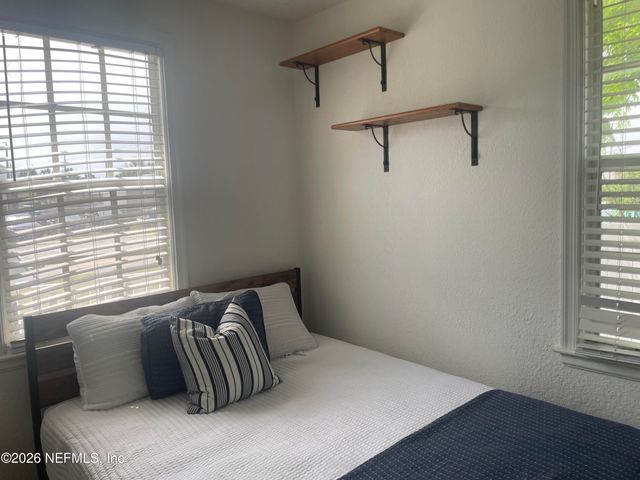 319 1ST Avenue N 1-A, Jacksonville Beach, FL 32250