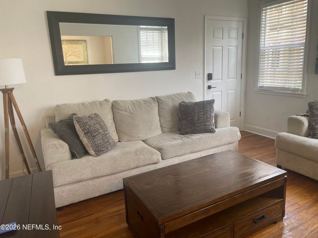 319 1ST Avenue N 1-A, Jacksonville Beach, FL 32250