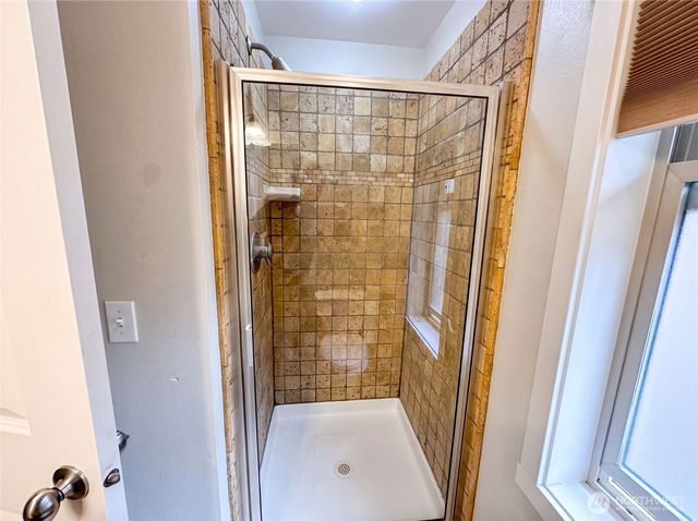 1553 58th Street, Seattle, WA 98107