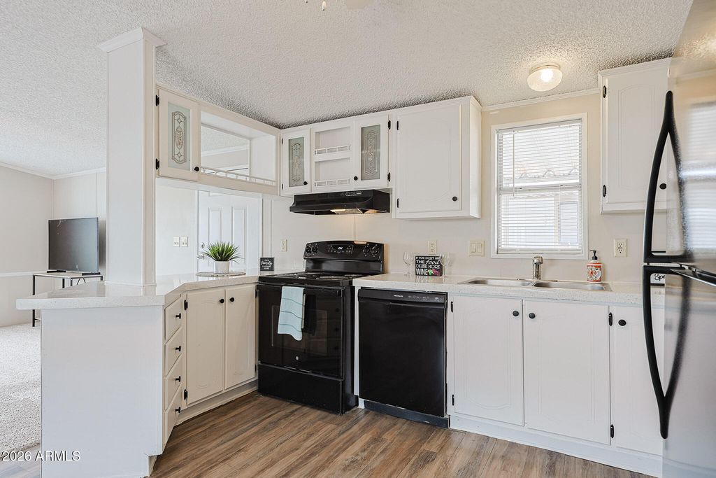 8301 N 103rd Avenue 196, Peoria, AZ 85345 — photo 2