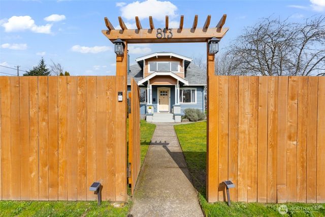 813 E 50th Street, Tacoma, WA 98404