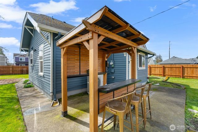 813 E 50th Street, Tacoma, WA 98404