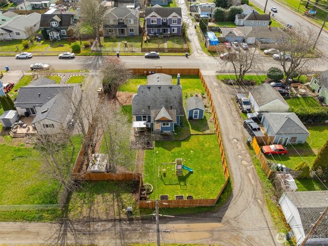 813 E 50th Street, Tacoma, WA 98404