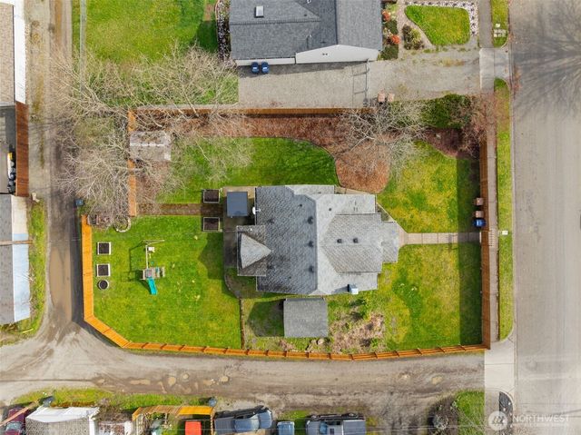 813 E 50th Street, Tacoma, WA 98404