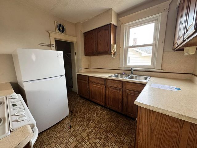 4067 Brookside Avenue, Saint Louis Park, MN 55416