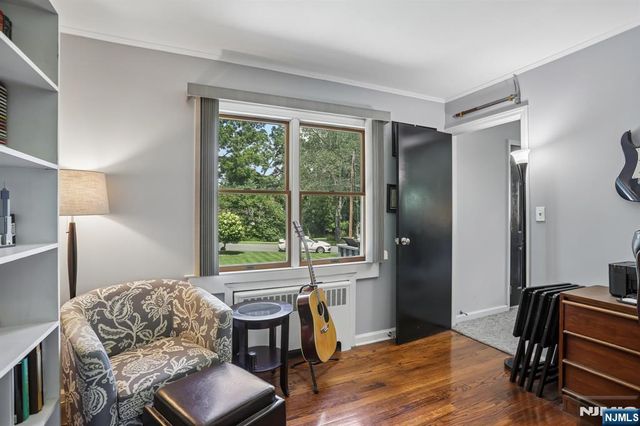 8 Windsor Road, West Milford, NJ 07480