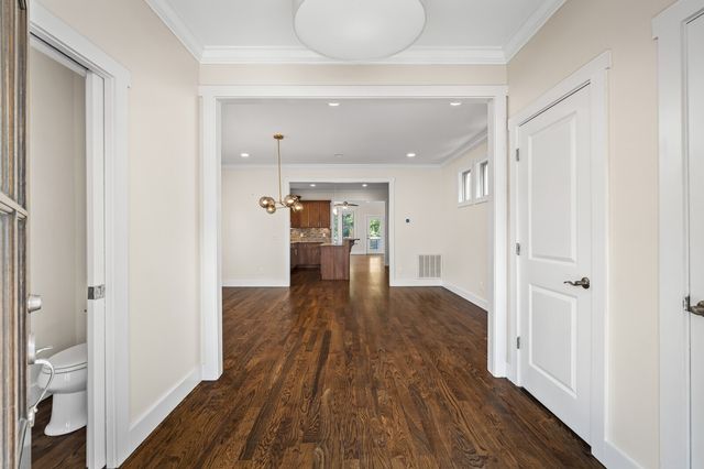2822 W Kirkwood Ave, Nashville, TN 37204