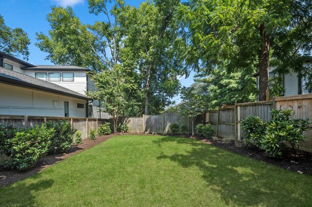2822 W Kirkwood Ave, Nashville, TN 37204