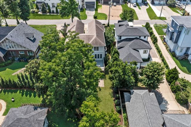2822 W Kirkwood Ave, Nashville, TN 37204