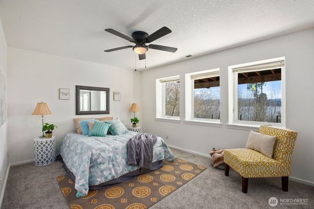 211 Basswood Drive, Silverlake, WA 98645