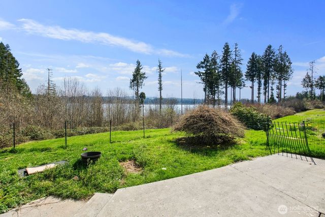 211 Basswood Drive, Silverlake, WA 98645