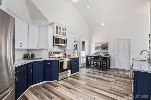 211 Basswood Drive, Silverlake, WA 98645