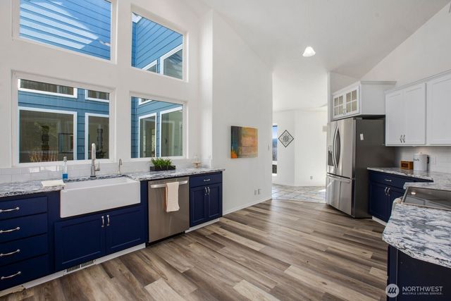 211 Basswood Drive, Silverlake, WA 98645